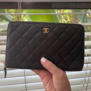 SOLD💰CHANEL Matelasse Large Caviar Skin Leather Quilted Gold Zipper Wallet